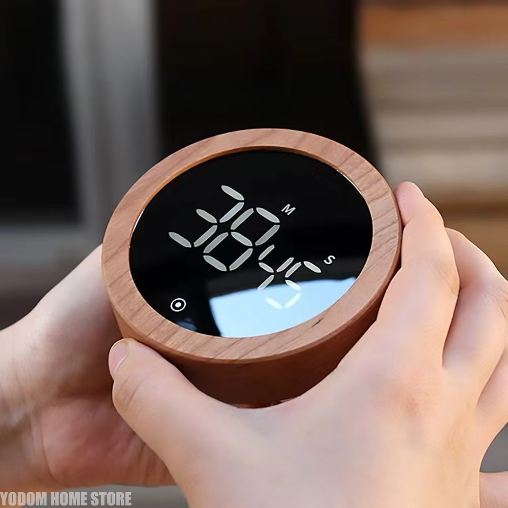 LED Electronic Rotating Wood G - Electronics And Gadgets With A recension och pris